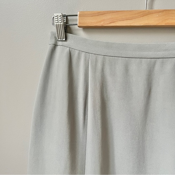 Vintage Gray Silk Skirt Women's 10 Short Scandi Minimalist Feminine Classic Work - Picture 9 of 12